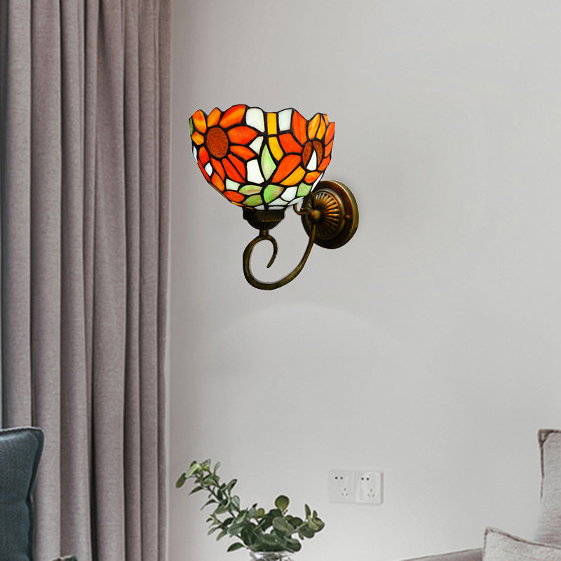 Frendorf | Victoriaanse Zonnebloem Wandgemonteerde Licht 1 Hoofd Glas-in-Lood Wandlamp in Oranje