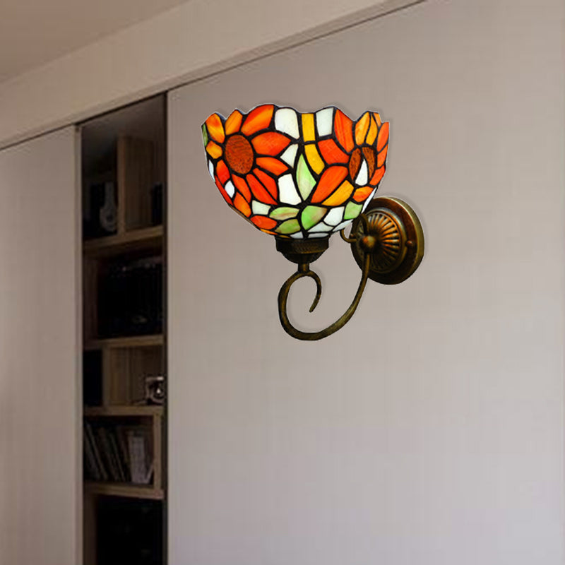 Frendorf | Victoriaanse Zonnebloem Wandgemonteerde Licht 1 Hoofd Glas-in-Lood Wandlamp in Oranje