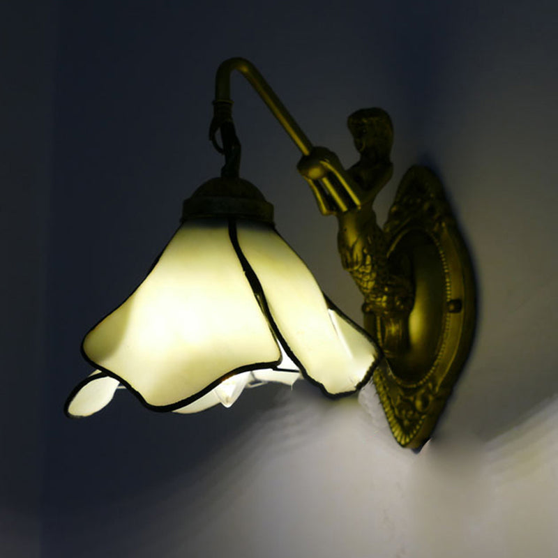 Frendorf | 1 Kopf Blüten Wandmontage Beleuchtung Tiffany Blau/Klar/Rosa Glas Wandlampe mit Meerjungfrauen Rückplatte