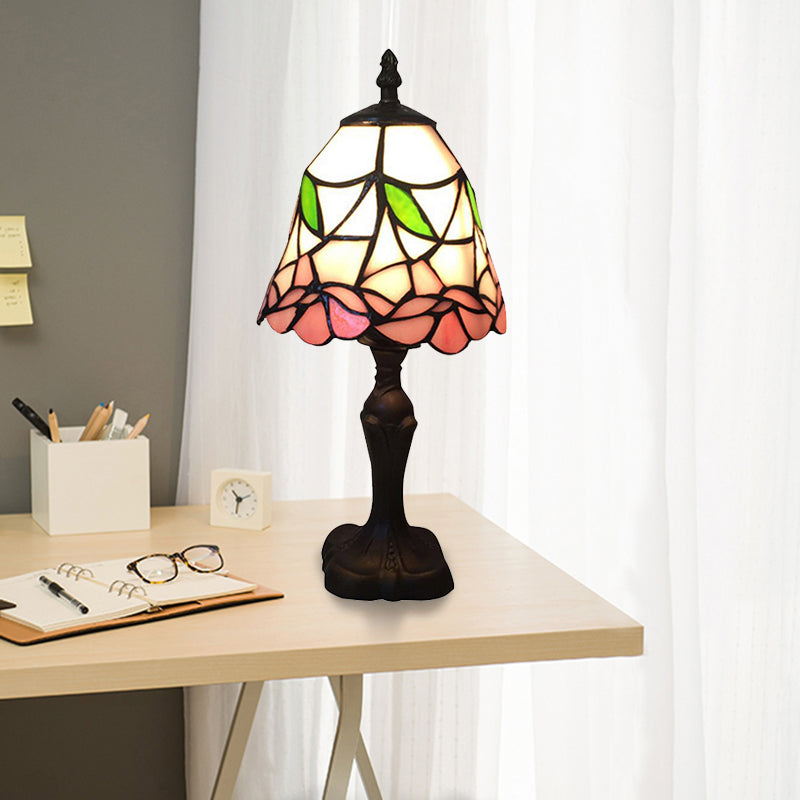 7"/6" Breite Glockenform Schlafzimmer Leseleuchte mit rosa gefärbtem Glas Tiffany Stil Schreibtischlampe in Pink