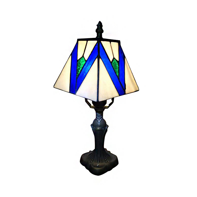 1 Licht Handwerk Tischleuchte Tiffany Klassische Kunstglas Leseleuchte in Blau/Weiß für Schlafzimmerbeleuchtung