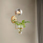 Frendorf | 1 Glühbirne Wandlampe Industrie Global Creme/Rauchgrau Glas Wandlicht in Schwarz/Gold mit klarem Glas Pflanzenbecher