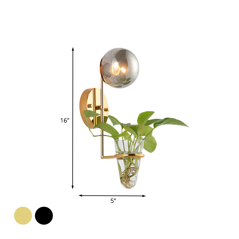 Frendorf | 1 Glühbirne Wandlampe Industrie Global Creme/Rauchgrau Glas Wandlicht in Schwarz/Gold mit klarem Glas Pflanzenbecher
