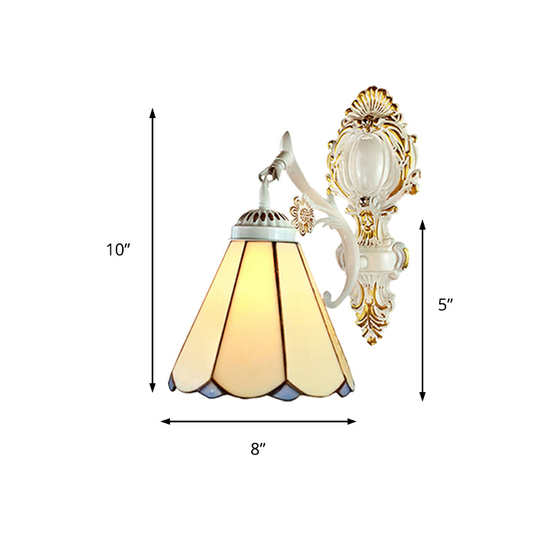 Frendorf | Konische Wandlampe Traditionell Beiges Glas 1 Licht Wandbeleuchtung in Weißer Ausführung für Schlafzimmer