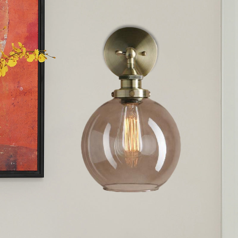 Frendorf | 1 Lichtgrijze glazen wandlamp Licht industrieel zwart/brug/koper globe woonkamerverlichting armatuur