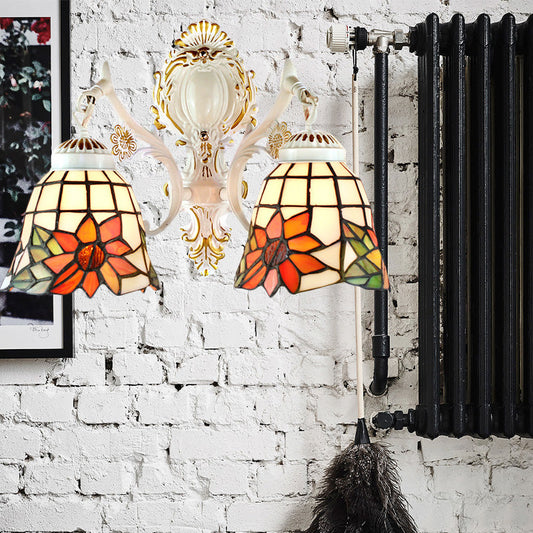 Frendorf | Bell Wohnzimmer Wandlampe mit Sonnenblumen-Glas 2 Glühbirnen traditionelle Tiffany-Wandleuchte mit Bogen/Gekrümmtem Arm in Weiß