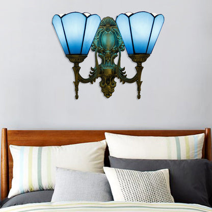 Frendorf | Blaue Glas-Kegel-Wandleuchte Traditionelles Doppelwand-Montagelicht für das Esszimmer