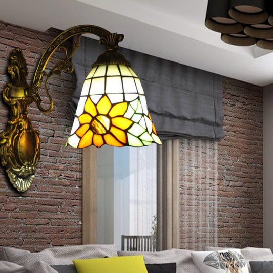 Frendorf | Gelbe Glasglockenform-Wandleuchte mit Sonnenblume und geschnitztem Arm 1 Leuchtmittel rustikaler Wandaufsatz für Villa
