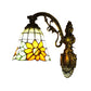 Frendorf | Gelbe Glasglockenform-Wandleuchte mit Sonnenblume und geschnitztem Arm 1 Leuchtmittel rustikaler Wandaufsatz für Villa