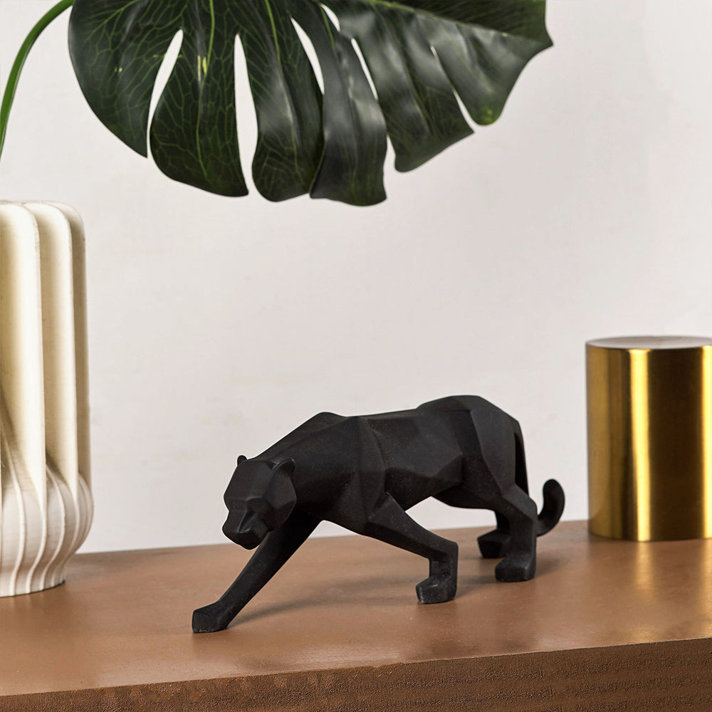 Geometrische Pantherstatue der modernen Kunst
