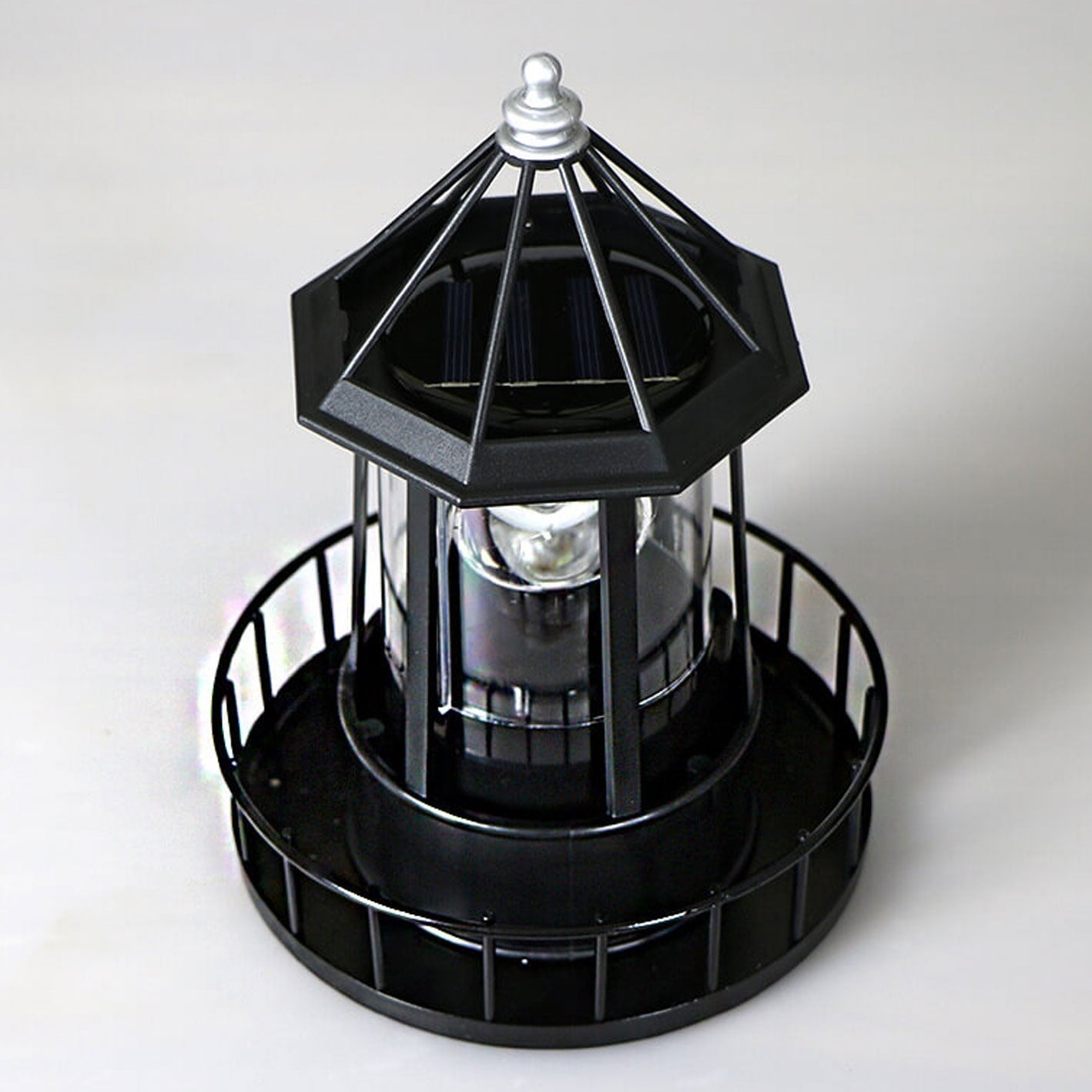 Frendorf | SolarSpin LED Gartenleuchte | Rotierender Turm | Solarbetrieben | Deko & Landschaftsbeleuchtung