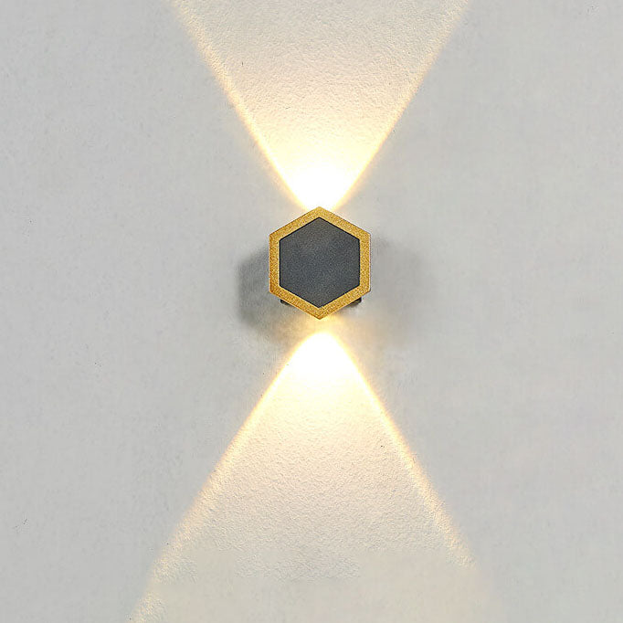 Frendorf | LumoHex Prime | Modernes Outdoor LED Wandlicht | Hexagon Schwarz-Gold Kombination