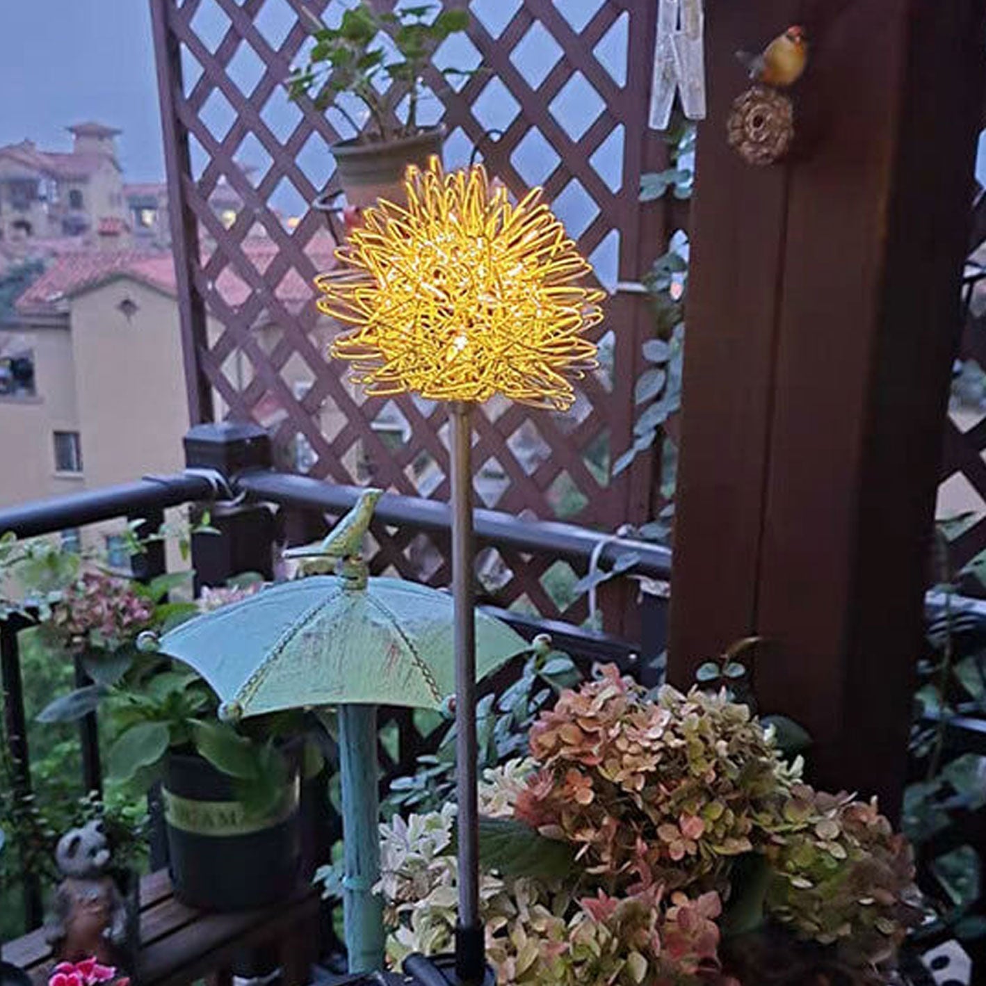 Frendorf | Solaris GlowSphere Gartenleuchte | Aluminiumkugel | LED Solarlicht | Wasserdicht | Warmweiß oder Weiß