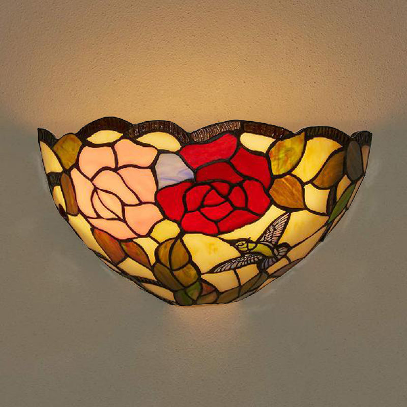 Frendorf | Rosenmuster Wandmontage Licht mit Schalen-Schirm 1 Licht Buntglas Lodge Tiffany Wandlampe