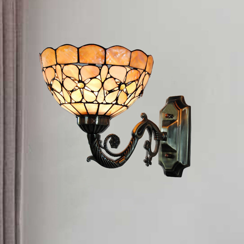 Frendorf | 1 Kopf Wand Leuchte Tiffany Schale Orange Muschel Wandleuchte mit Gebogenem Arm