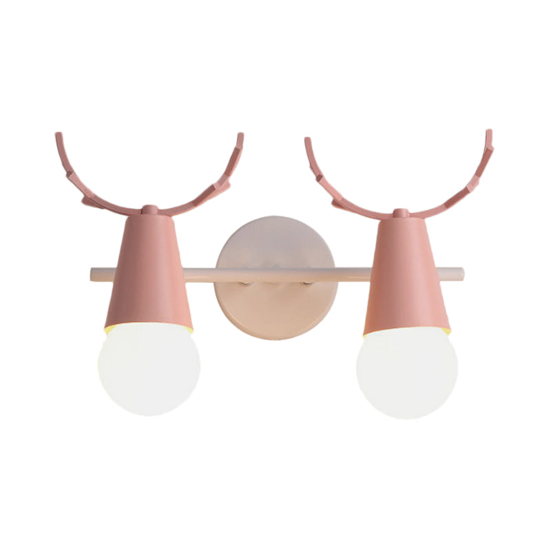 Frendorf | 2 Köpfe Kegel Wandlampe mit Geweihen Zeitgenössische Metall Wandlaterne für das Arbeitszimmer