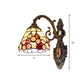 Frendorf | Schalenförmige Wandmontage Leuchte mit Buntglas 1-Licht Wandbeleuchtung mit Blumenmuster in Antikmessing