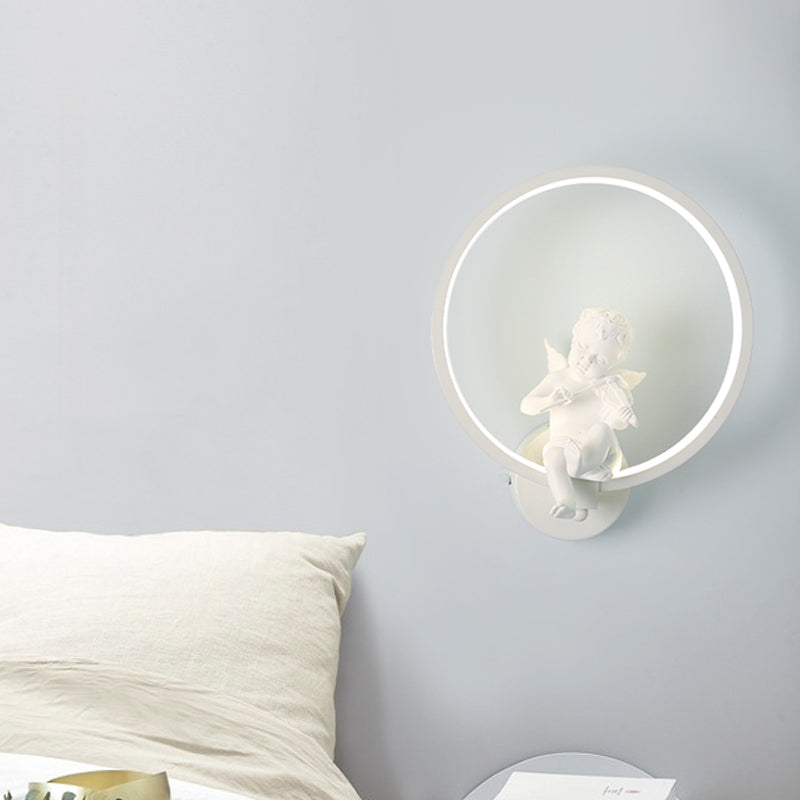 Frendorf | Moderne Weiße Wandlampe mit Engel Junge Ring Acryl LED Wandleuchte für Treppe