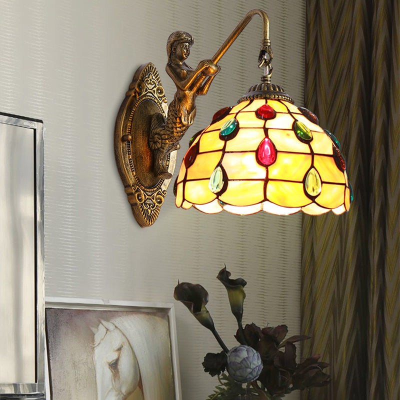 Frendorf | Beaded Wandleuchte Tiffany Beige Glas 1 Kopf Messing Wandmontage Licht mit Meerjungfrau Rückplatte