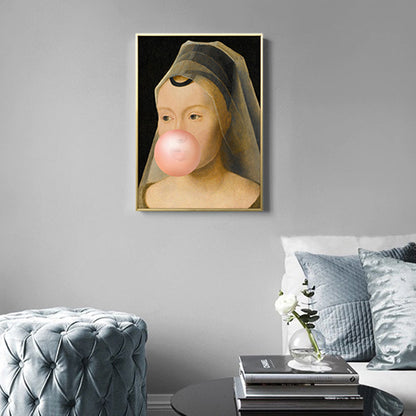 Frendorf | Braunes Pop Art Leinwanddruck Gemälde Dame mit Kaugummi Wanddekoration fürs Jungenzimmer