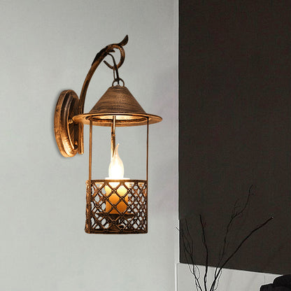 Frendorf | 1 Kopf Laterne Wandleuchte mit flamlosem Kerzen Bauernhaus Stil Messing Metall Wandlampe für Restaurant