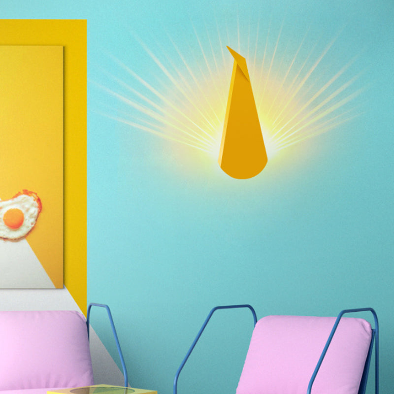 Frendorf | Moderne Pfau Wandlampe Metall LED Wandlicht für Wohnzimmer Studie Zimmer