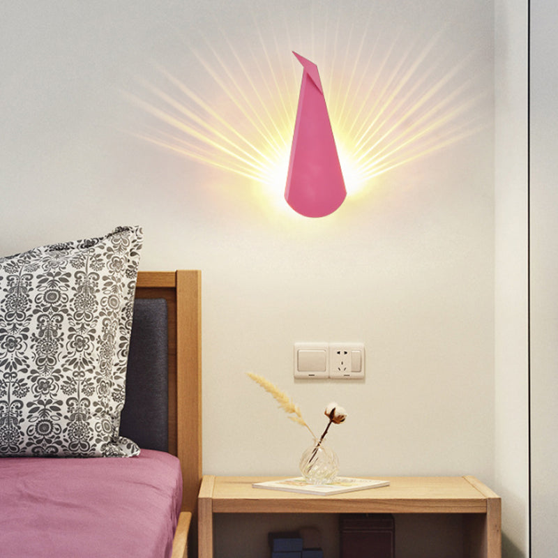 Frendorf | Moderne Pfau Wandlampe Metall LED Wandlicht für Wohnzimmer Studie Zimmer