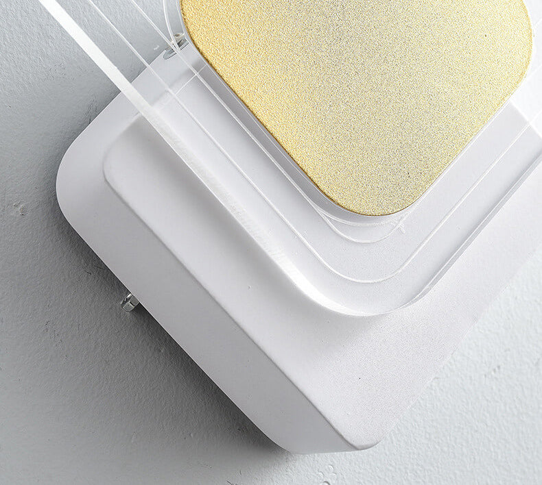 Frendorf | Luxoria Geo LED Wandleuchte | Goldenes Geometrisches Design | Acryl & Modern | Warmes Licht