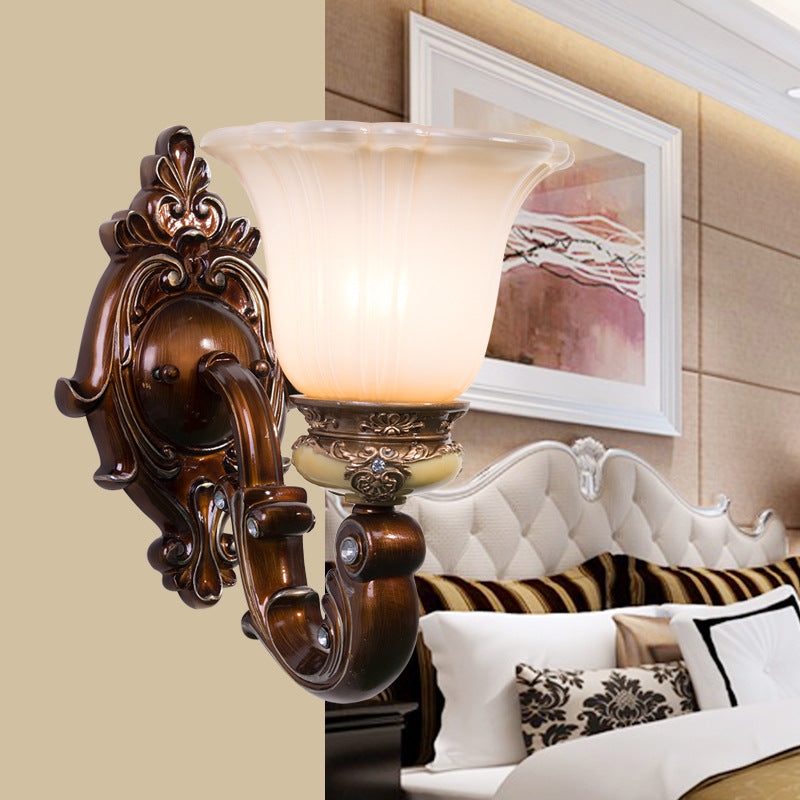 Antiqued Invert Bell Wandschale Einzellicht Creme Rillen Glas Wandmontierte Beleuchtung in Braun
