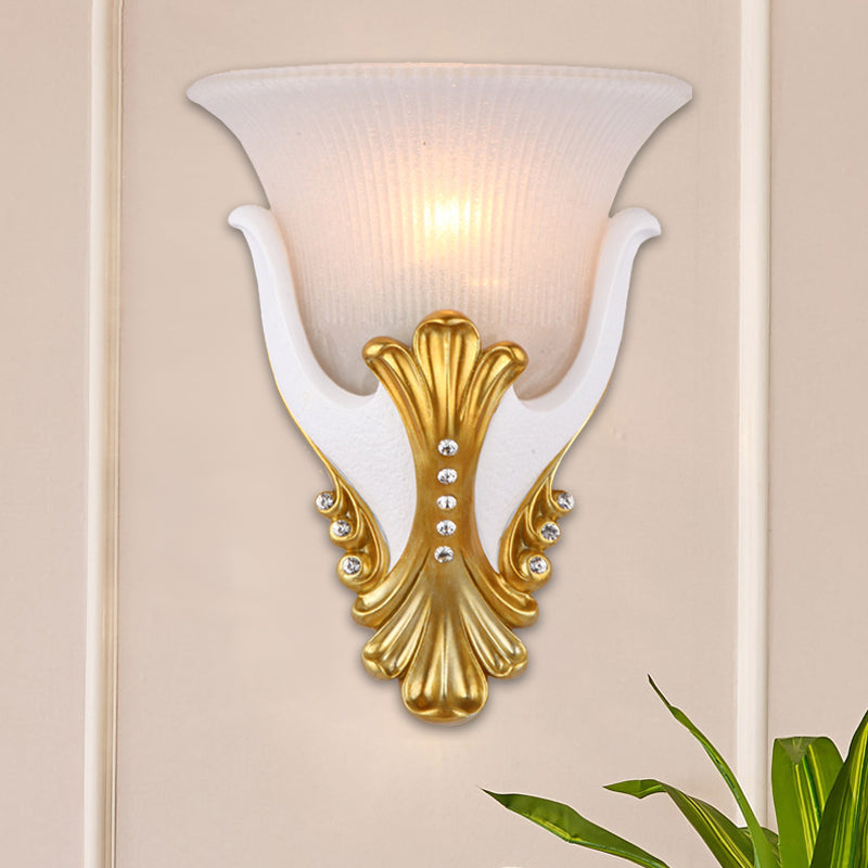 Frendorf | 1 Licht Wandeinheit Verlichting Landelijke Glockenform Gelb/Weiß Rippenglas Wandleuchte für Schlafzimmer, 9,5"/13" Breite