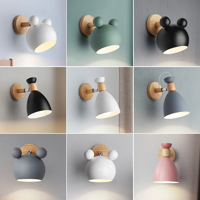 Frendorf | Bär/Glocke Rotierende Wandmontierte Lampe Macaron Eisen 1-Kopf Nachttisch Lese Wandlicht in Weiß/Rosa/Grün und Holz