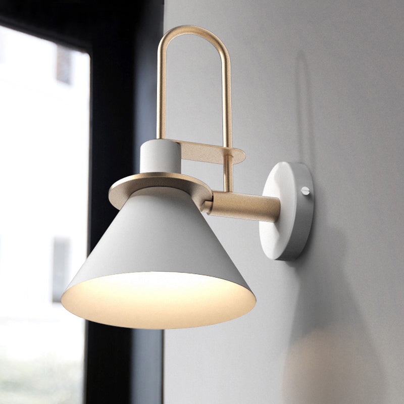 Frendorf | Schwarz/Weiß/Grün Kegel Wandlampe Macaron 1-Licht Metall Wandleuchte mit gebogenem Arm für Schlafzimmer, Warm/Weiß Licht