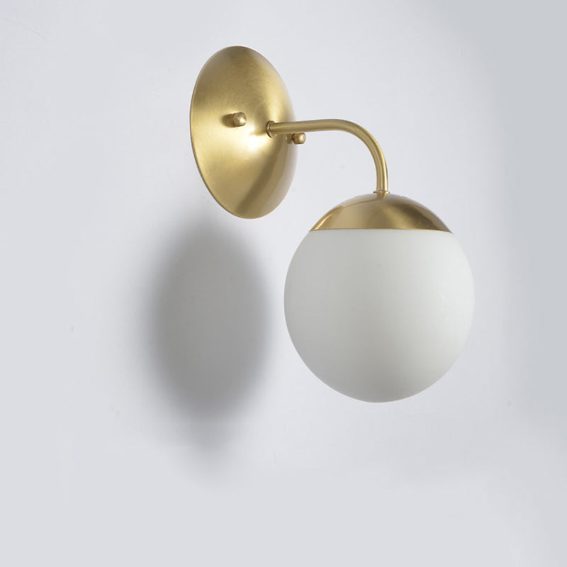 Frendorf | Messing 1-Licht Wandlamp Bevestiging Antieke Frosted Witte Glas Tulp Shade/Cylinder Wandmontage Licht met Arm