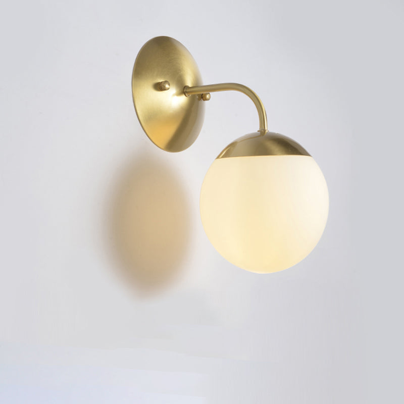 Frendorf | Messing 1-Licht Wandlamp Bevestiging Antieke Frosted Witte Glas Tulp Shade/Cylinder Wandmontage Licht met Arm