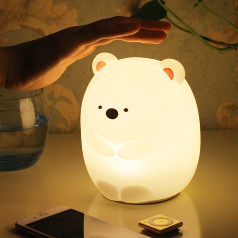 Fat Polar Bear Nachttischlampe Moderne Glänzende LED Tischlampe in Weiß für das Stillzimmer