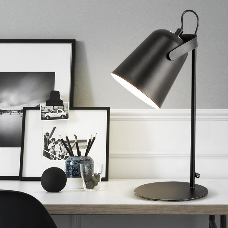 Nordic Style Bucket Schreibtischlampe Drehbar 1 Licht Metall Stecker Schreibtischlampe für Studentenwohnheim Schlafzimmer