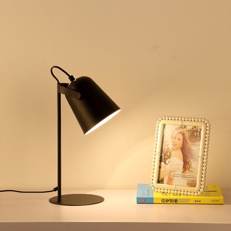 Nordic Style Bucket Schreibtischlampe Drehbar 1 Licht Metall Stecker Schreibtischlampe für Studentenwohnheim Schlafzimmer