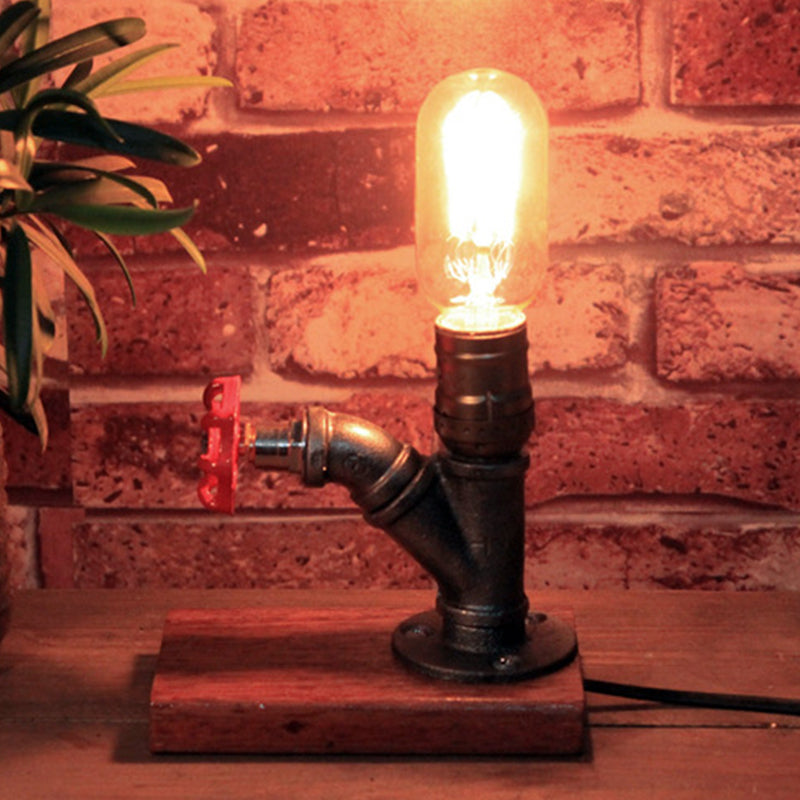 Metallic Silber Finish Nachtlampe Wasserhahn-ähnliche Einzelne Industrie Stil Tischleuchte mit Wasserhahn Dekoration