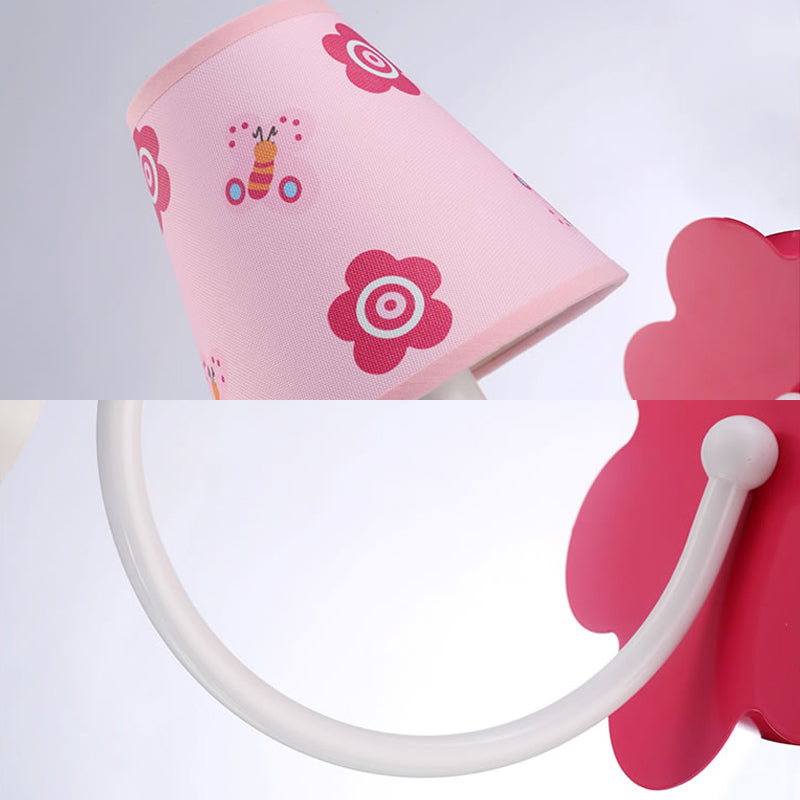 Frendorf | Schöne Schmetterling Wandlampe 1 Licht Metall Wandbeleuchtung mit Stoffschirm in Pink für das Mädchenzimmer