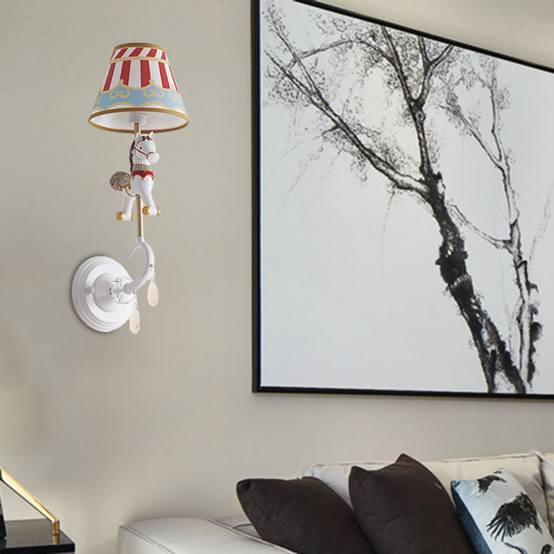 Frendorf | Witte/rode en blauwe taps geslepen wandlamp met cartoon plastic van eland/paard/unicorn 1-lamps wandlamp voor kinderkamer