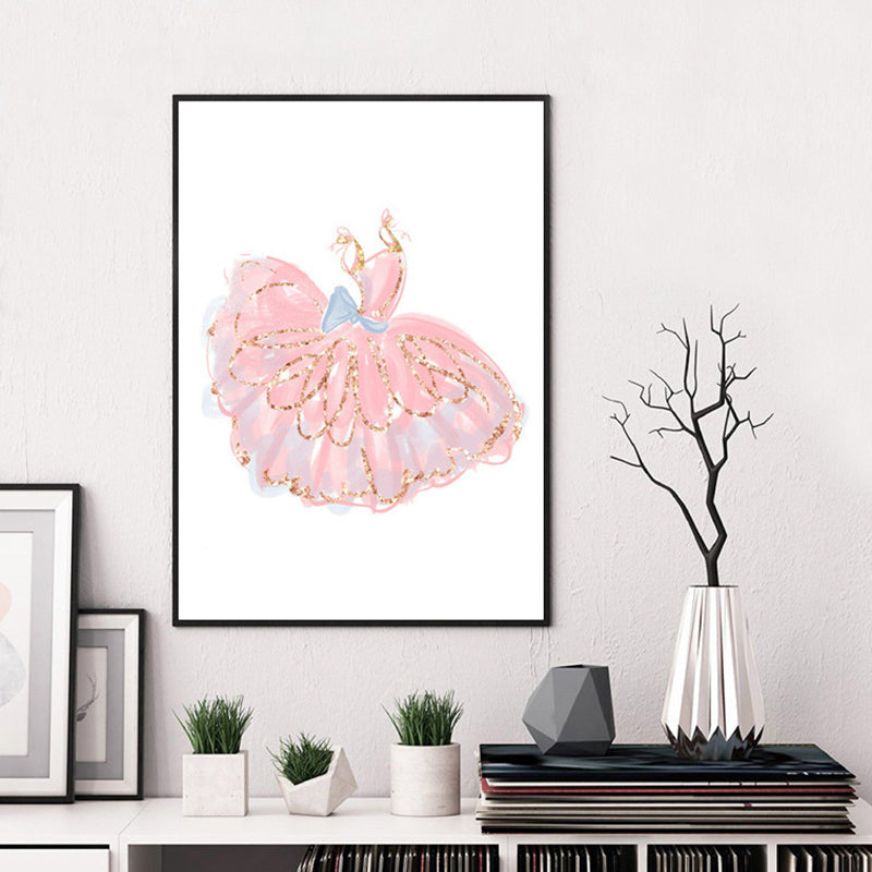 Glam Dancing Dress Graphic Wrapped Canvas Kinder Stil Texturiertes Wandkunst Dekor in Pink