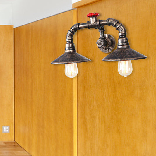 Frendorf | Kegelvormige Boerderij Wandlamp Fixture met Pijp en Klep Industriële Rustieke IJzer 2 Lichten Verweerd Brons Sconces Licht