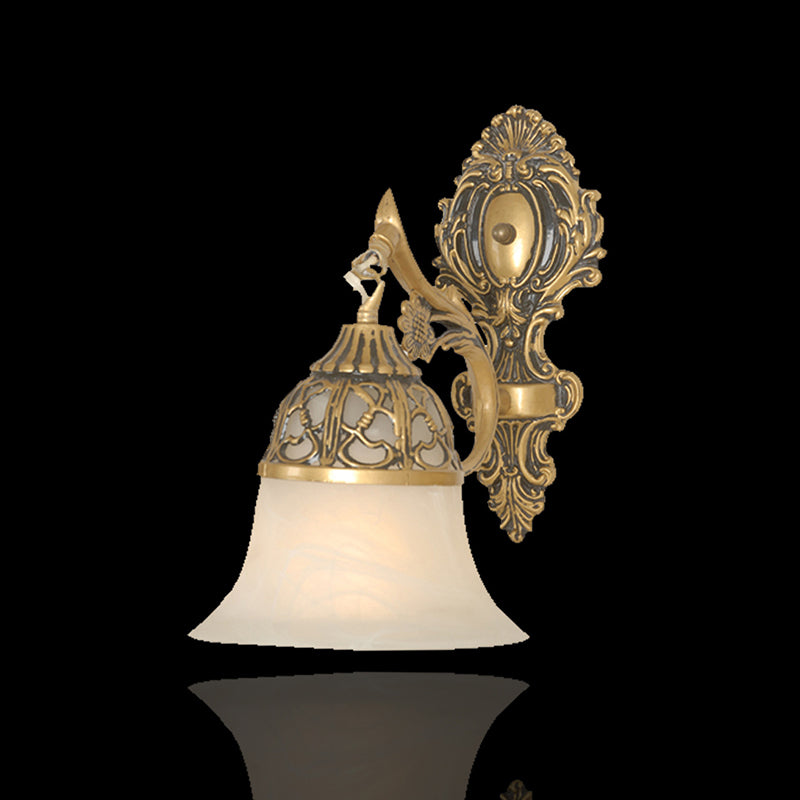 Frendorf | Bronze Flared Wandmontage Lamp Traditioneel Alabaster Glas 1-Kop Woonkamer Wandlamp