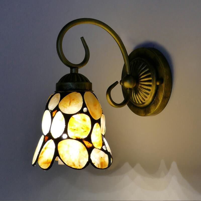 Frendorf | 1 Licht Schlafzimmer Wandmontierte Beleuchtung Tiffany Beige Wandleuchte mit Stein Glocke/Dom Schirm