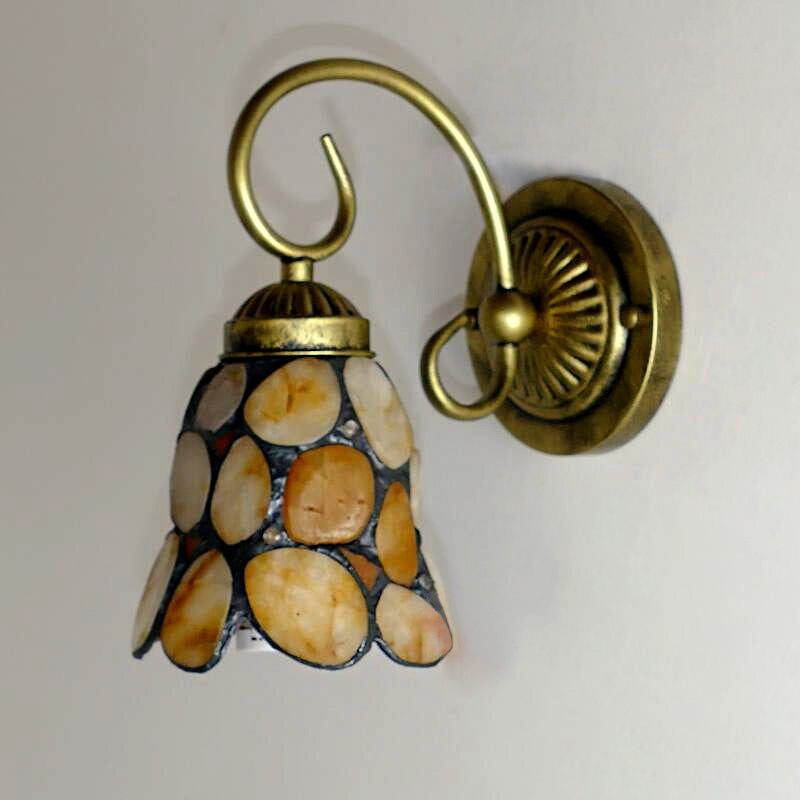 Frendorf | 1 Licht Schlafzimmer Wandmontierte Beleuchtung Tiffany Beige Wandleuchte mit Stein Glocke/Dom Schirm