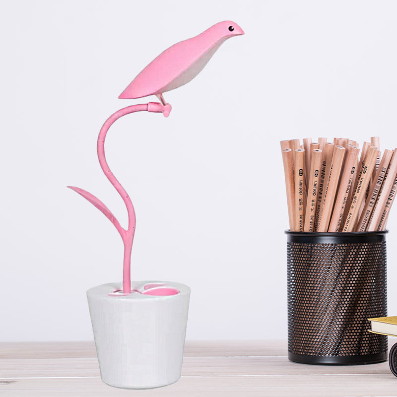 Augenfreundliche Vogel-förmige Schreibtischlampe 1 Kopf Macaron Loft Leselampe für Kinderzimmer