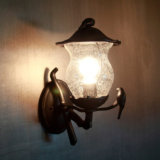 Frendorf | 1-Licht Seedy Glas Lantern Wandeinbouw Rustic Zwarte Gourde Vormige Tuin Wandlamp met Vogel Deco