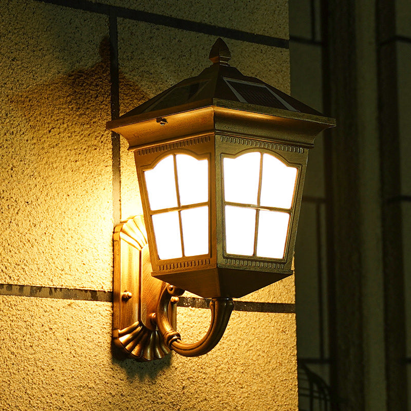 Frendorf | Antieke Stijl Huis Lantaarn Wandlamp Frosted Glas Zonne-LED Wandkandelaar in Messing, Klein/Groot