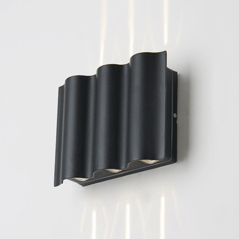 Frendorf | 2/4/6-Licht Patio LED Wandleuchte Moderne Schwarze Aufbauwandleuchte mit Wellenförmigem Metallschirm, Warm/Weißes Licht