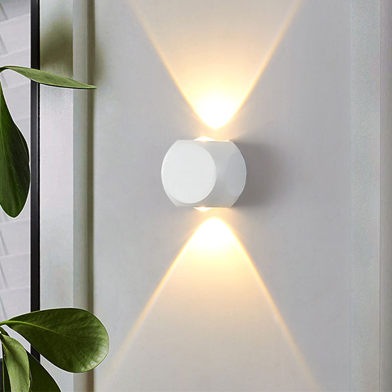 Frendorf | Mini Cube Wand Washer Sconce Nordic Aluminium 2/4-Kopf Wohnzimmer LED Wandlampe in Schwarz/Weiss
